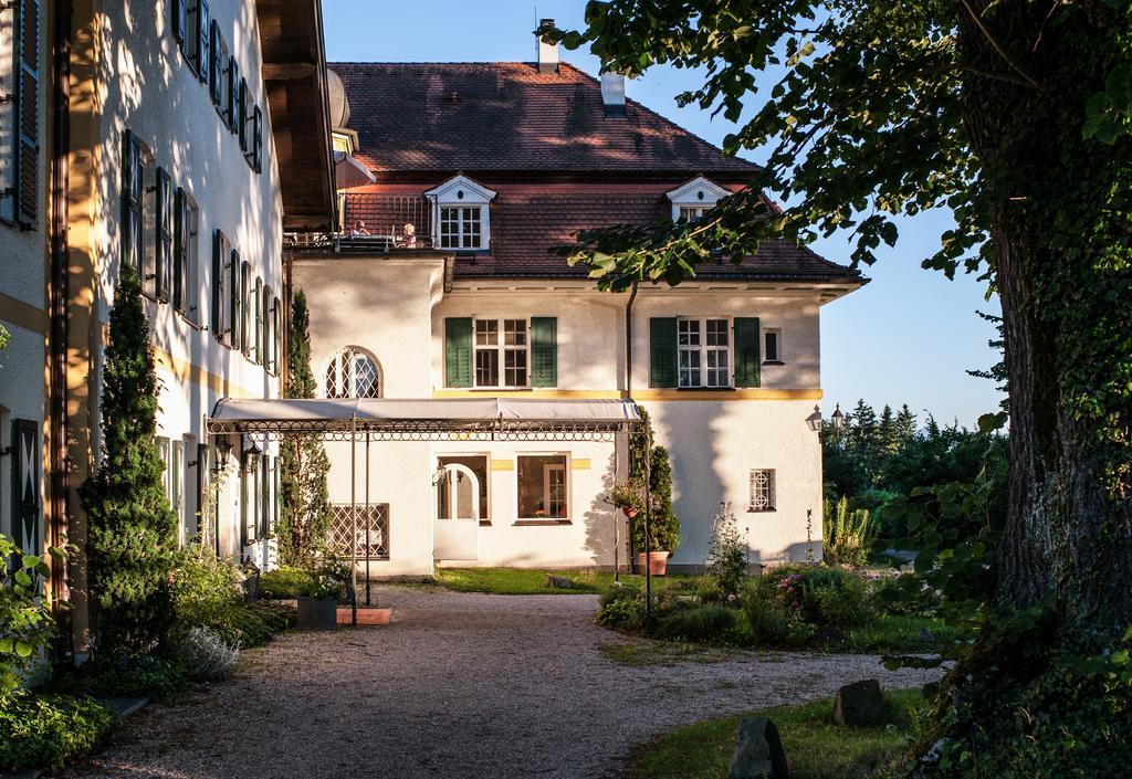 Biohotel Schlossgut Oberambach Extérieur photo